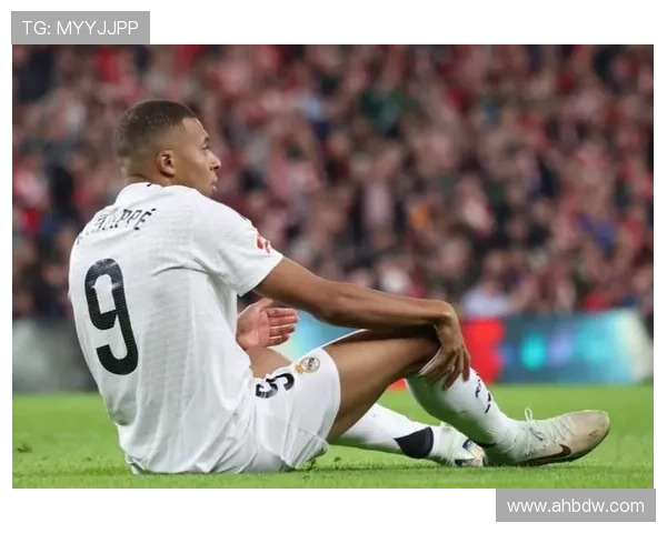 罚点球遭西班牙人门将干扰，姆巴佩：我听不懂你他X的在说啥